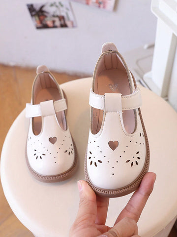Toddler girl beige flats