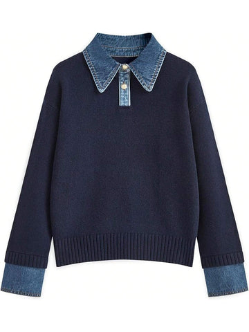 Long sleeve navy sweater with denim collar