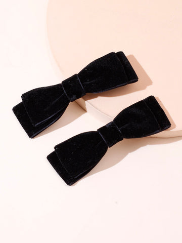 Black velvet bow Clips