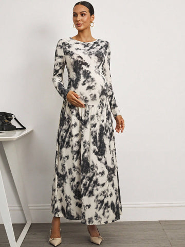 Maternity grey pattern dress