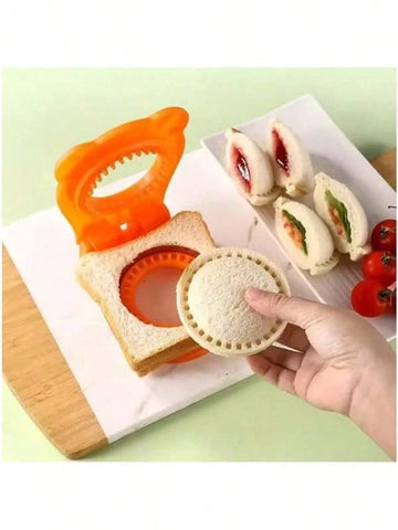 Round sandwich sealer and cutter