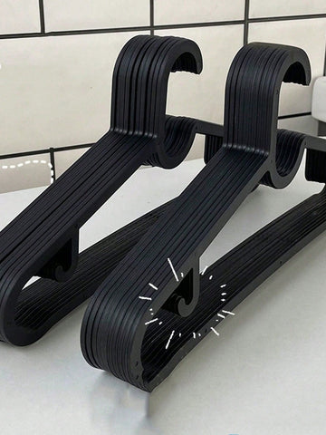 5/10 pc Black hangers