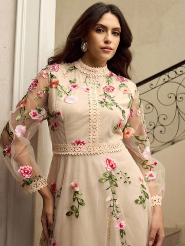 Plus Size Embroidered Lace Patchwork Long Sleeve Dress